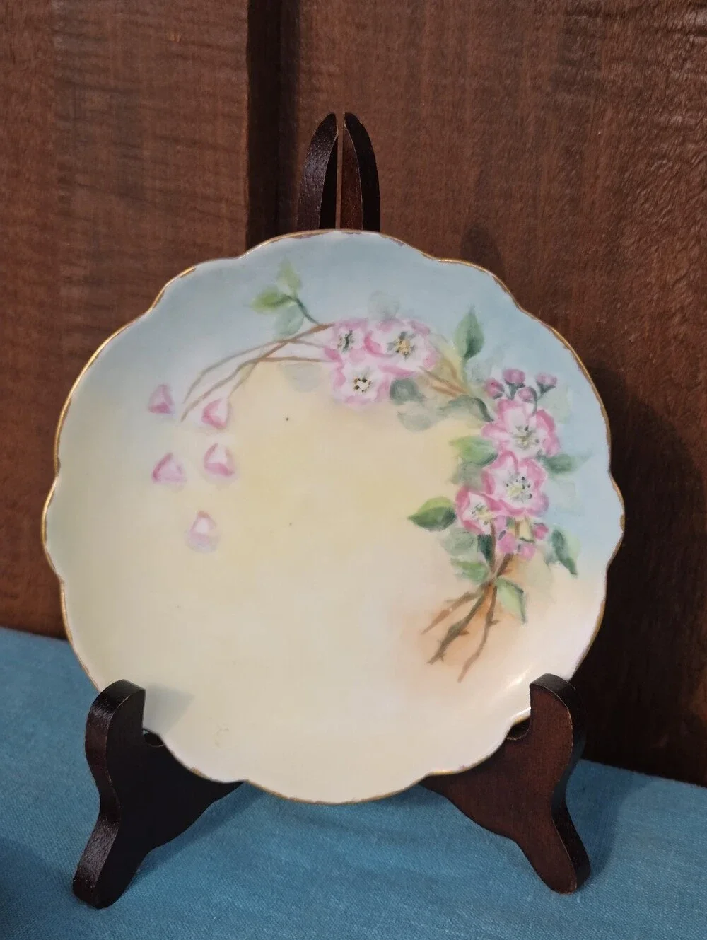 3 Vintage Floral Plates 6 1/4